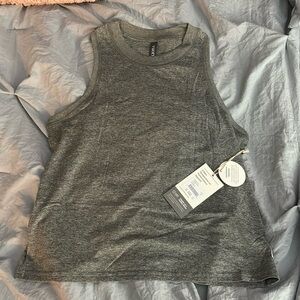 Vuori heather gray tank energy top size XS